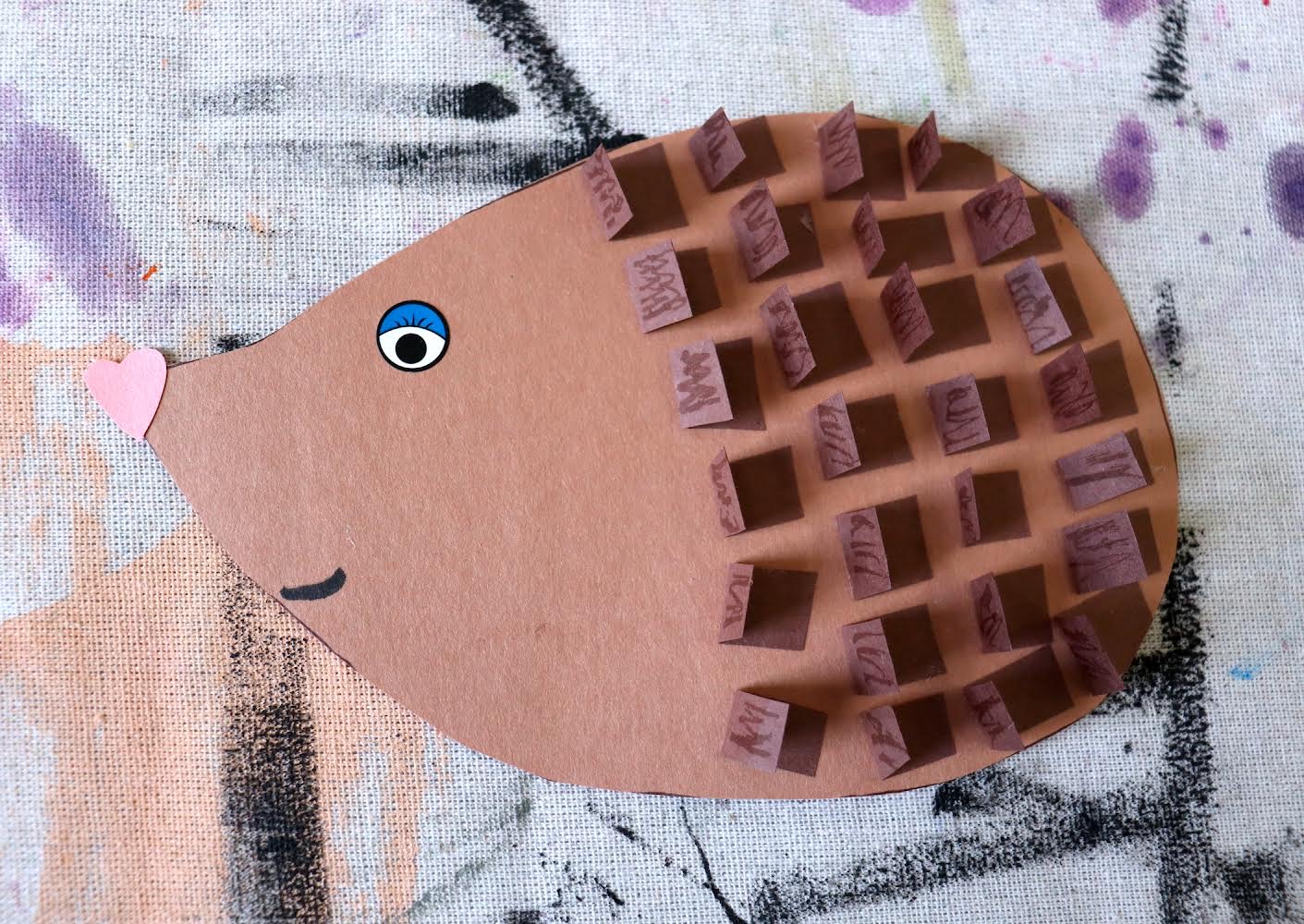 Photo depicting a brown paper hedgehog craft